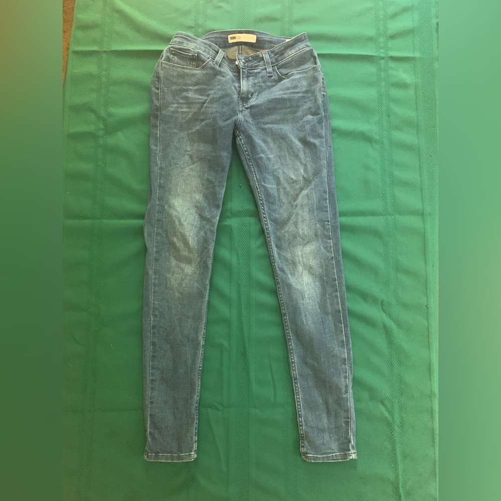 Levi women’s skinny blue jeans